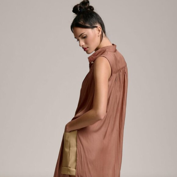 BY ANTHROPOLOGIE SLEEVELESS LONG TUNIC - Picture 2 of 10